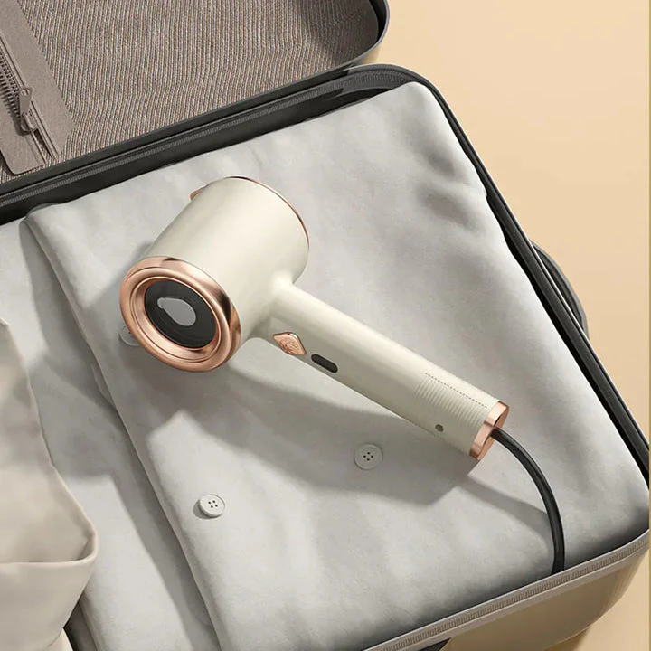 Handheld Steamer | USB Rechargeable | Powerful Steam | SteamJet - Image 3