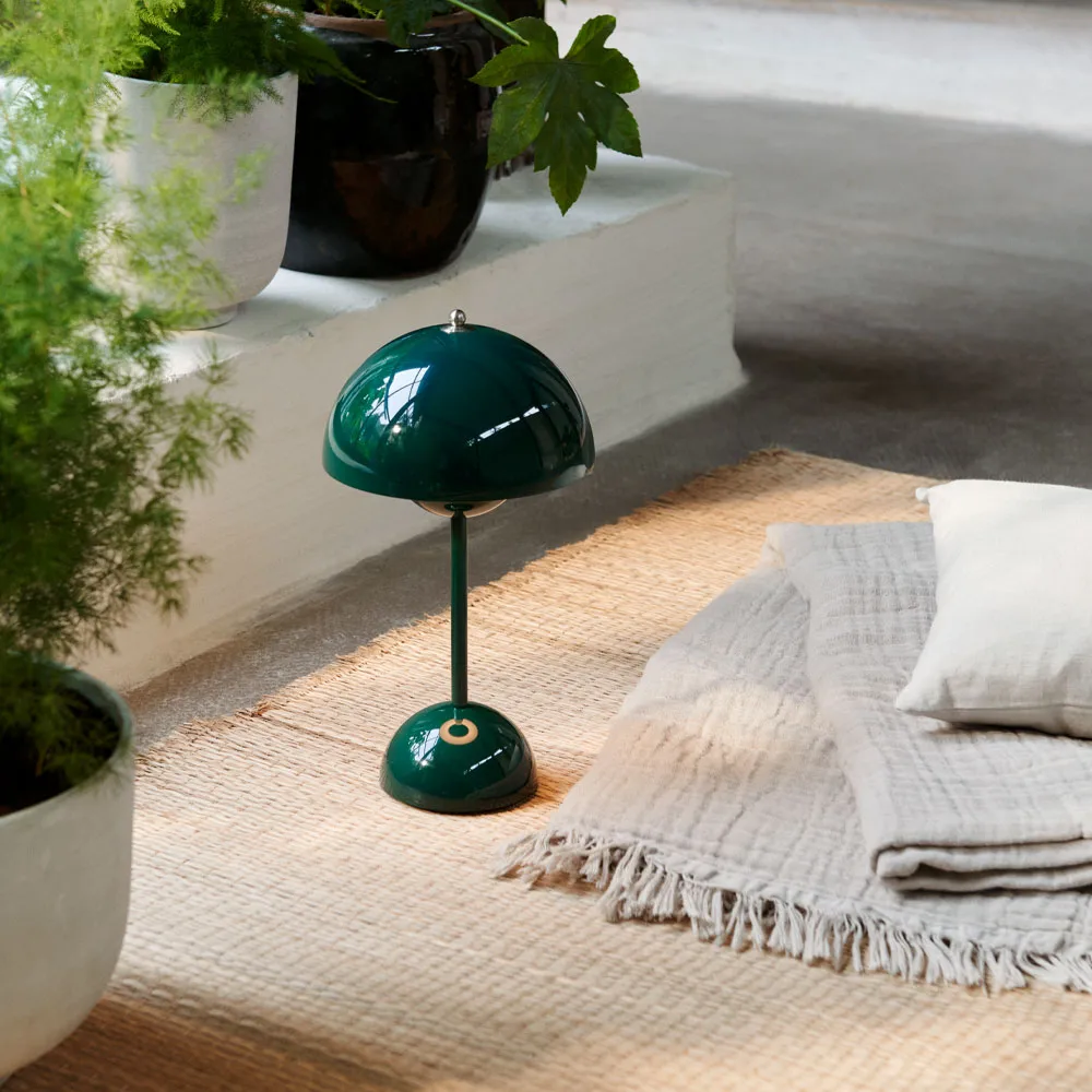 Modern LED Table Lamp | Dimmable Light & Metal Finish | NordicNest - Image 4