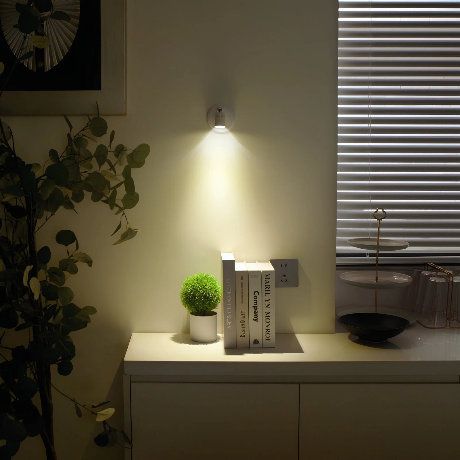 Spotlight | Wireless Adjustable Accent Lighting | 300° Rotatable LED Wall Light | EasyStick - Image 3