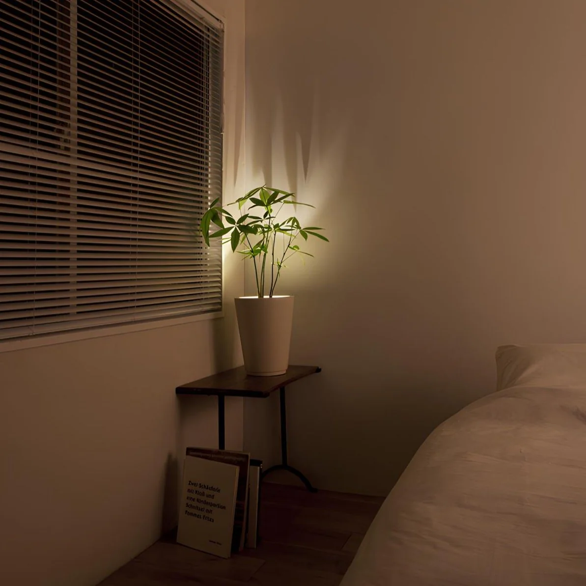 Spotlight | Wireless Adjustable Accent Lighting | 300° Rotatable LED Wall Light | EasyStick - Image 8
